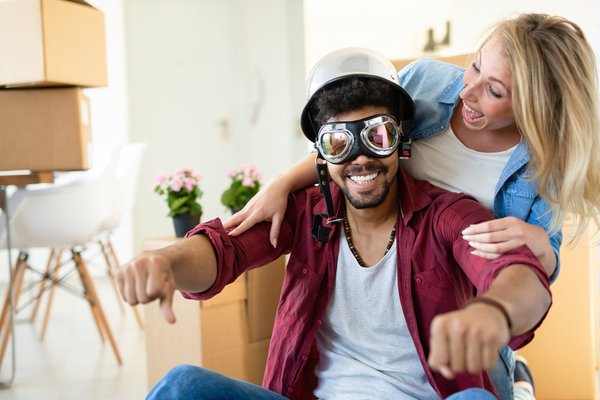 happy-young-couple-moving-in-new-house-2026-01-05-00-19-35-utc (1)